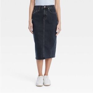 Women's High-Rise Denim
Midi Skirt - Universal
Thread™ Black Wash WORN ONCE